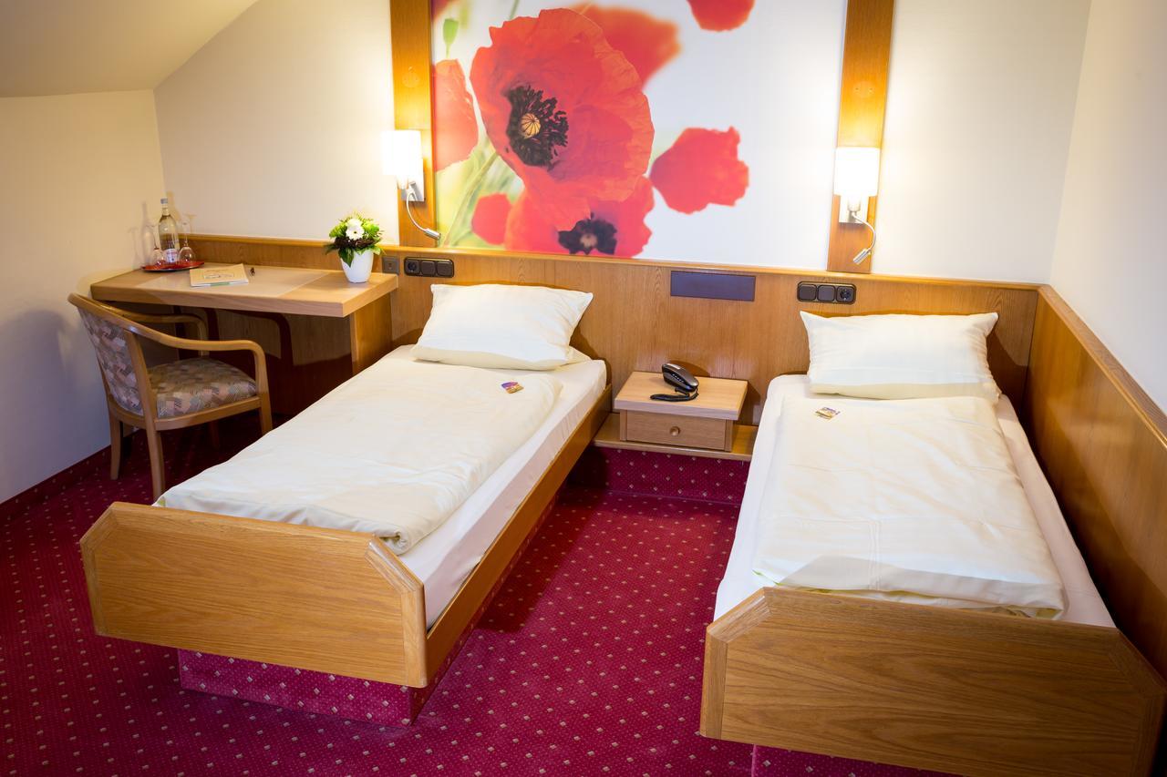 Gasthof-Hotel Harth Фулда Екстериор снимка